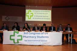 El rector, durante la clausura en la Facultat de Farmàcia.